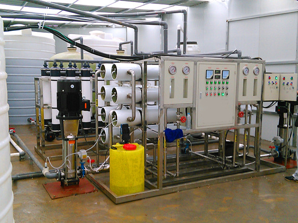 16吨超滤+5吨双级反渗透设备
